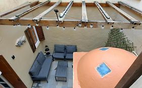 The Retreat In The Heart Of Old Town Rhodes