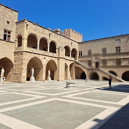 The Retreat In The Heart Of Old Town Rhodes Villa Rhodes City Esterno foto